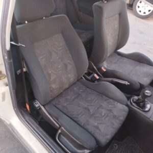 JUEGO ASIENTOS COMPLETO VOLKSWAGEN GOLF III (1H1)(11.1991)
