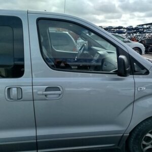 PUERTA DELANTERA DERECHA HYUNDAI H-1