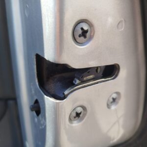 CERRADURA PUERTA LATERAL IZQUIERDA NISSAN QASHQAI (J10)