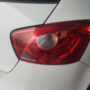 PILOTO TRASERO DERECHO SEAT IBIZA BERLINA (6J5)