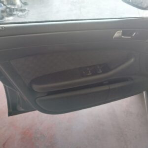 ELEVALUNAS DELANTERO IZQUIERDO AUDI A6 BERLINA (4B2)