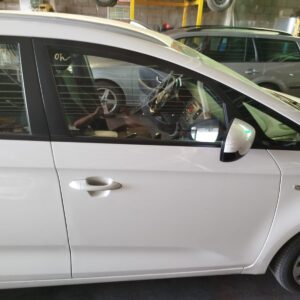 PUERTA DELANTERA DERECHA KIA CARENS (RP)