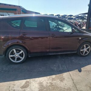 PUERTA DELANTERA DERECHA SEAT ALTEA XL (5P5)