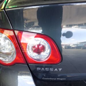 PILOTO TRASERO IZQUIERDO INTERIOR VOLKSWAGEN PASSAT BERLINA (3C2)