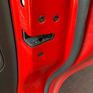 CERRADURA PUERTA TRASERA DERECHA VOLVO V50 FAMILIAR