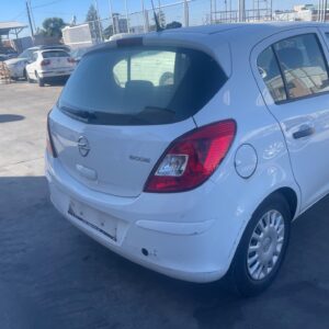 PARAGOLPES TRASERO OPEL CORSA D