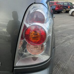 PILOTO TRASERO DERECHO TOYOTA COROLLA VERSO (R1)