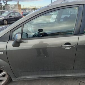 PUERTA DELANTERA IZQUIERDA TOYOTA COROLLA VERSO (R1)