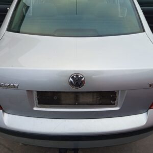 TAPA MALETERO VOLKSWAGEN PASSAT BERLINA (3B3)