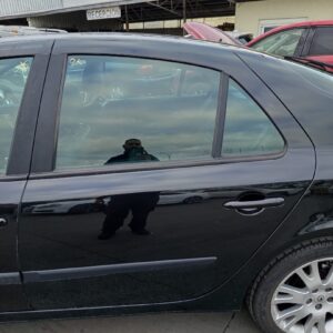 PUERTA TRASERA IZQUIERDA RENAULT LAGUNA II (BG0)