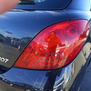 PILOTO TRASERO DERECHO PEUGEOT 207