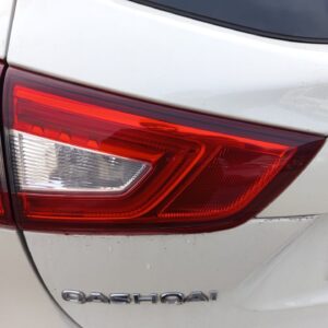 PILOTO TRASERO IZQUIERDO INTERIOR NISSAN QASHQAI (J11E)