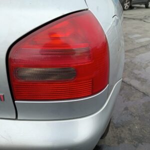 PILOTO TRASERO DERECHO AUDI A3 (8L)