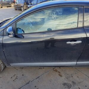PUERTA DELANTERA IZQUIERDA RENAULT MEGANE III COUPE