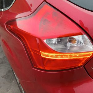 PILOTO TRASERO IZQUIERDO FORD FOCUS BERLINA (CB8)