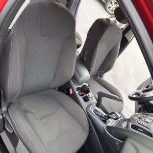ASIENTO DELANTERO DERECHO FORD FOCUS BERLINA (CB8)