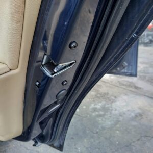 CERRADURA PUERTA TRASERA DERECHA BMW SERIE 3 BERLINA (E90)