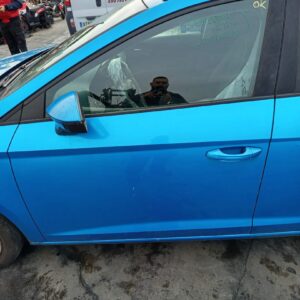 PUERTA DELANTERA IZQUIERDA SEAT LEON ST 5F8