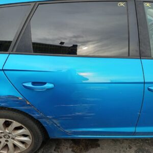 PUERTA TRASERA DERECHA SEAT LEON ST 5F8