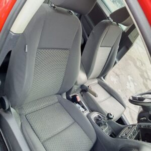 JUEGO ASIENTOS COMPLETO VOLKSWAGEN GOLF VI (5K1)(10.2008)