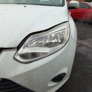 FARO IZQUIERDO FORD FOCUS BERLINA (CB8)