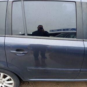 PUERTA TRASERA DERECHA OPEL ZAFIRA B