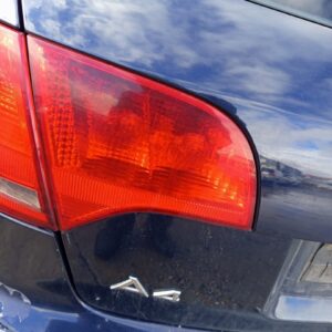 PILOTO TRASERO IZQUIERDO INTERIOR AUDI A4 AVANT (8E)