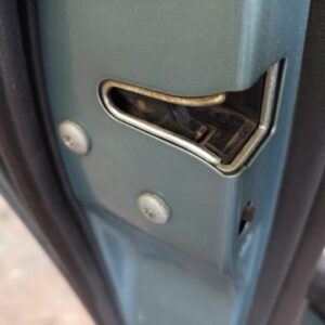 CERRADURA PUERTA TRASERA IZQUIERDA BMW SERIE 3 TOURING (E46)