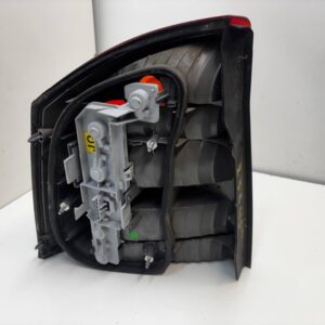 PILOTO TRASERO DERECHO OPEL VECTRA C BERLINA