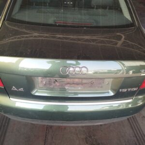 TAPA MALETERO AUDI A4 BERLINA (8E)