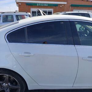 PUERTA TRASERA DERECHA OPEL INSIGNIA BERLINA