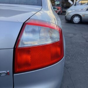 PILOTO TRASERO DERECHO AUDI A4 BERLINA (8E)