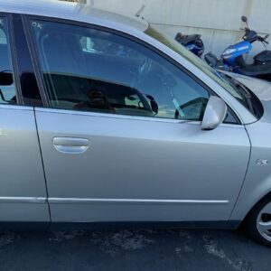PUERTA DELANTERA DERECHA AUDI A4 BERLINA (8E)