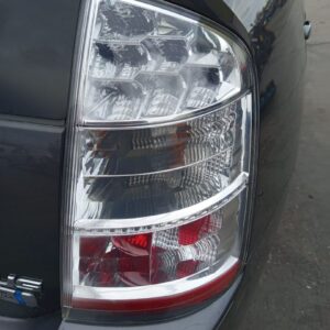 PILOTO TRASERO DERECHO TOYOTA PRIUS (NHW20)