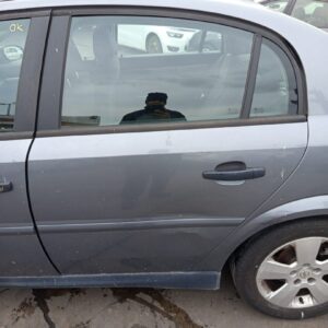 PUERTA TRASERA IZQUIERDA OPEL VECTRA C BERLINA