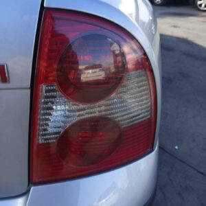 PILOTO TRASERO DERECHO VOLKSWAGEN PASSAT BERLINA (3B3)