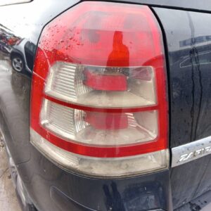 PILOTO TRASERO IZQUIERDO OPEL ZAFIRA B