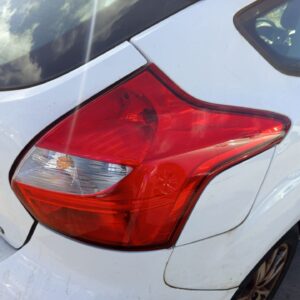 PILOTO TRASERO DERECHO FORD FOCUS BERLINA (CB8)