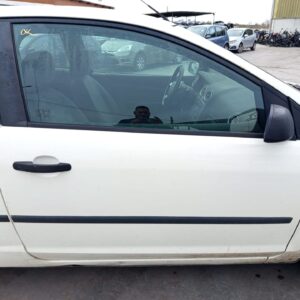 PUERTA DELANTERA DERECHA FORD FOCUS BERLINA (CAP)