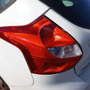 PILOTO TRASERO IZQUIERDO FORD FOCUS BERLINA (CB8)