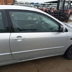 PUERTA DELANTERA DERECHA TOYOTA COROLLA (E12)