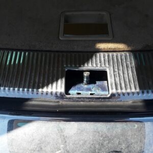 CERRADURA MALETERO / PORTON VOLKSWAGEN TOUAREG (7LA)