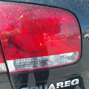 PILOTO TRASERO IZQUIERDO INTERIOR VOLKSWAGEN TOUAREG (7LA)