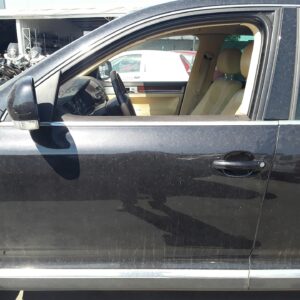 PUERTA DELANTERA IZQUIERDA VOLKSWAGEN TOUAREG (7LA)