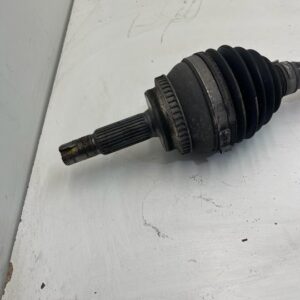 TRANSMISION DELANTERA IZQUIERDA TOYOTA COROLLA VERSO (R1)