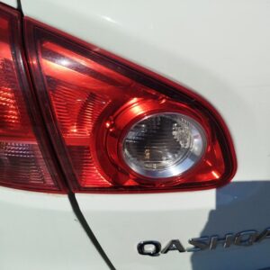 PILOTO TRASERO IZQUIERDO INTERIOR NISSAN QASHQAI (J10)