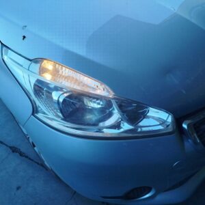 FARO DERECHO PEUGEOT 208