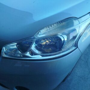 FARO IZQUIERDO PEUGEOT 208