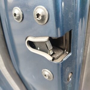 CERRADURA PUERTA TRASERA IZQUIERDA OPEL ASTRA J BERLINA 5P