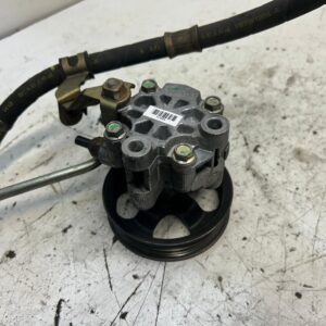 BOMBA DIRECCION TOYOTA AVENSIS BERLINA (T25)